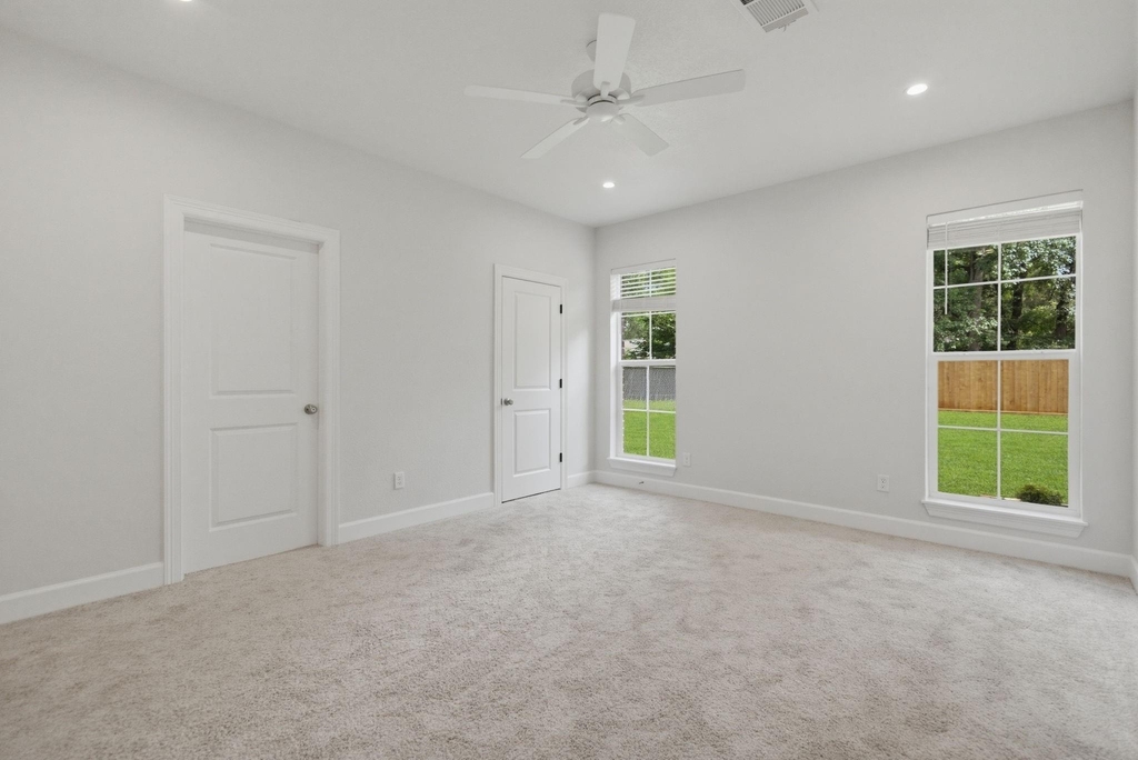 3418 Shadowcrest Lane - Photo 8