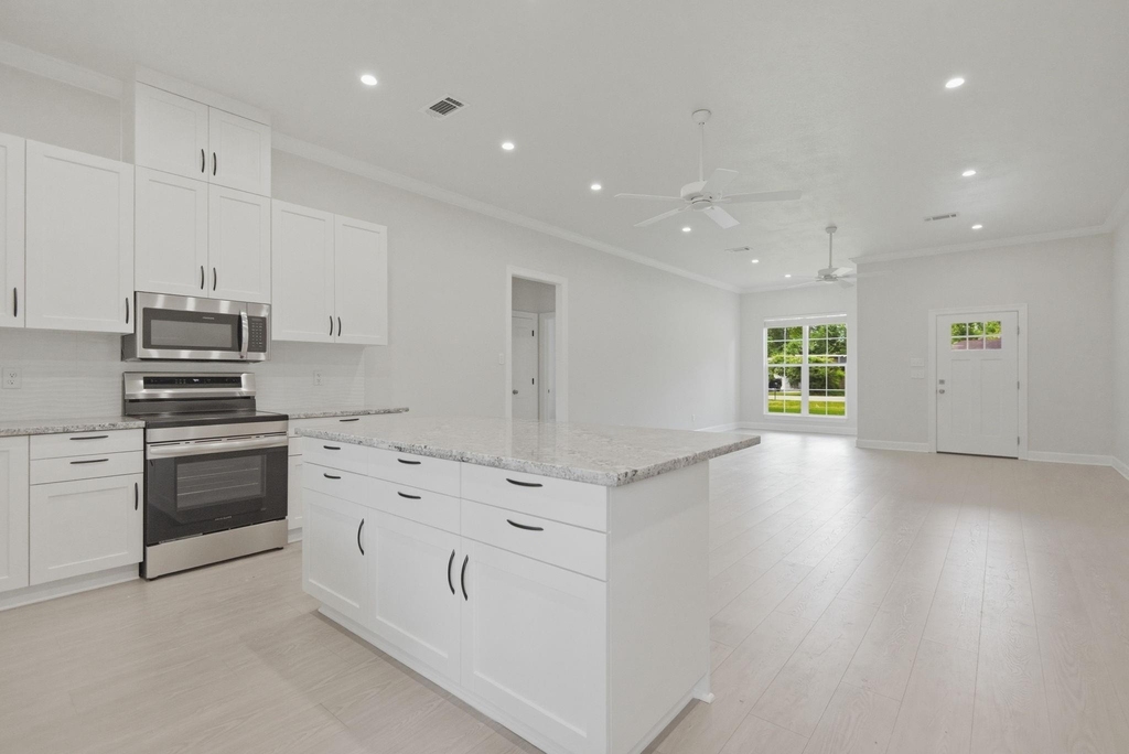 3418 Shadowcrest Lane - Photo 4