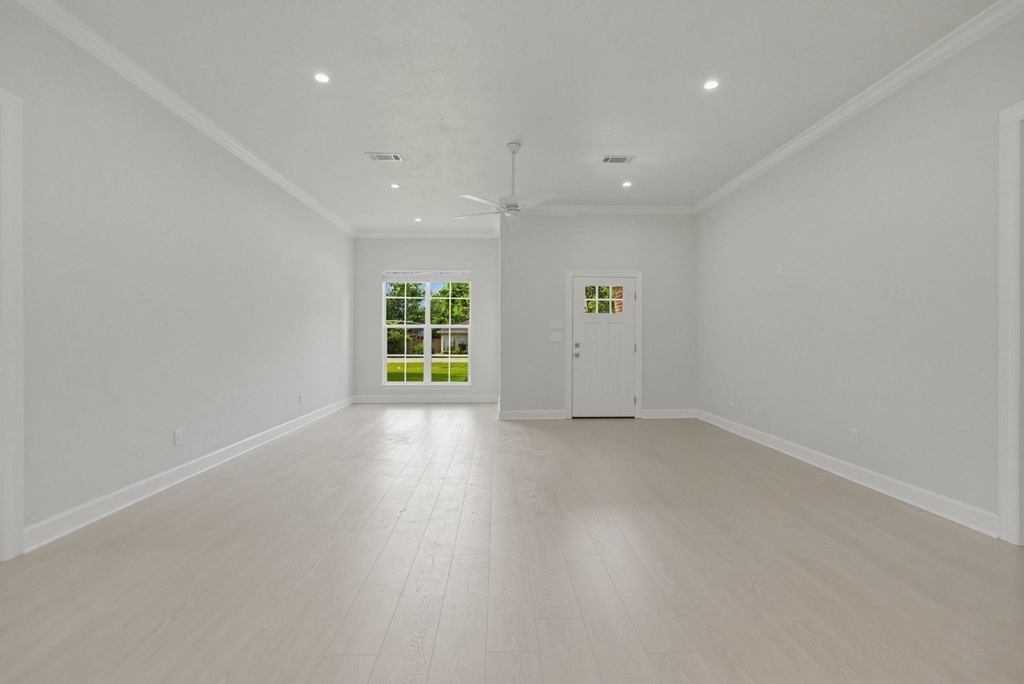 3418 Shadowcrest Lane - Photo 6