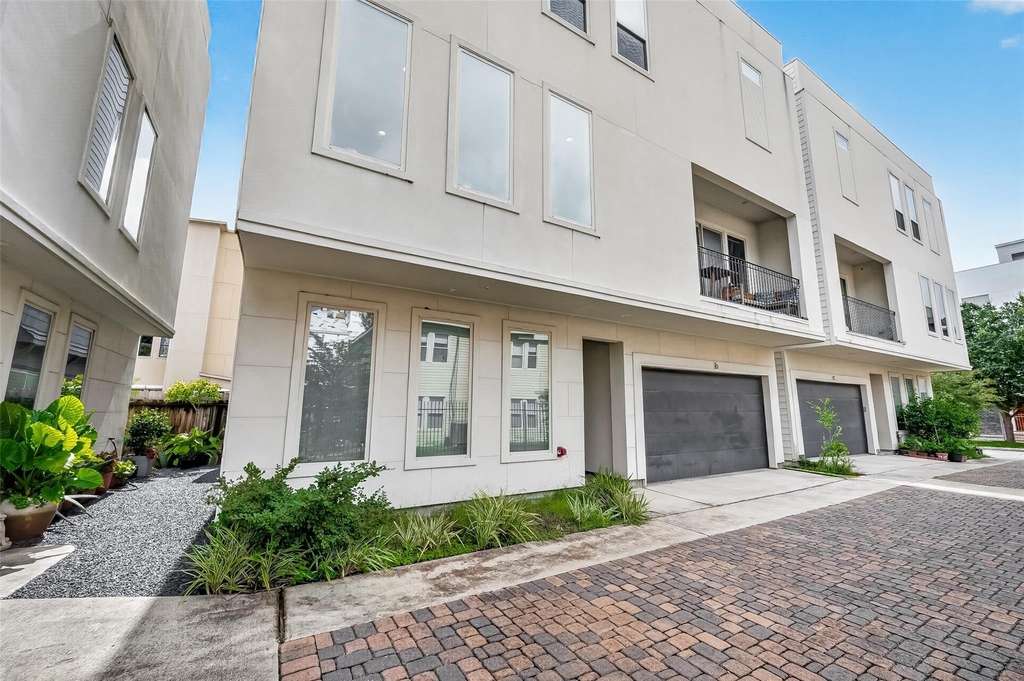 1810 Branard Street - Photo 0