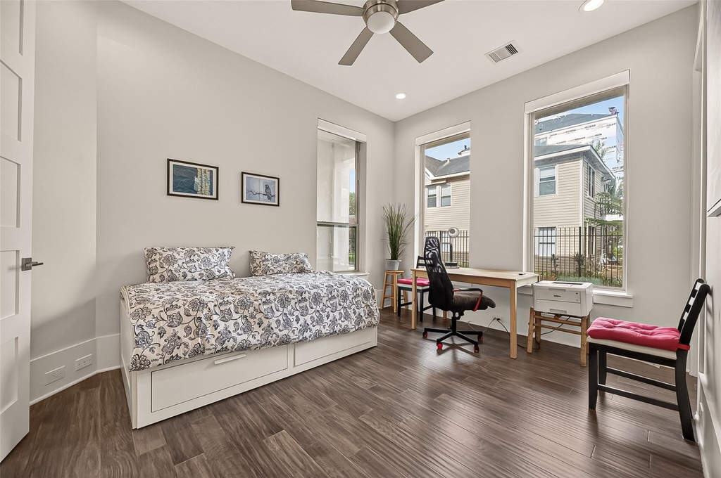 1810 Branard Street - Photo 15
