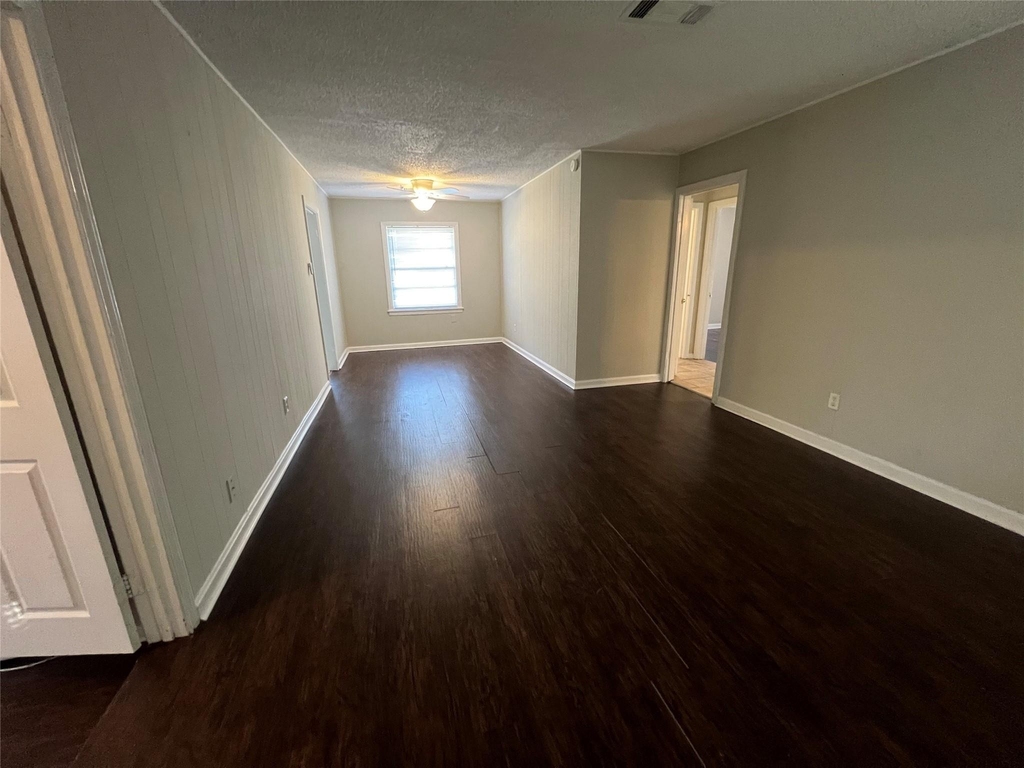 222 Ruslee Street - Photo 1