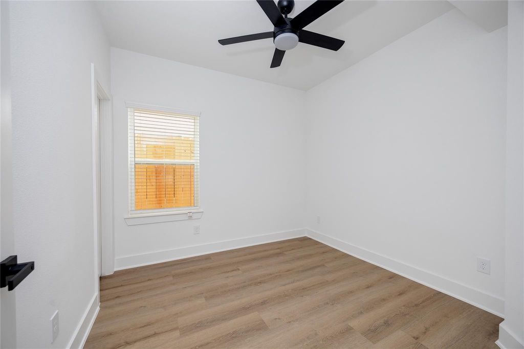 934 South Lane - Photo 15