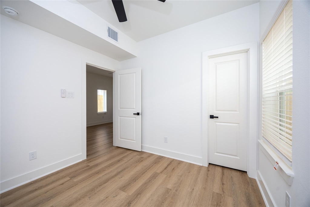 934 South Lane - Photo 16