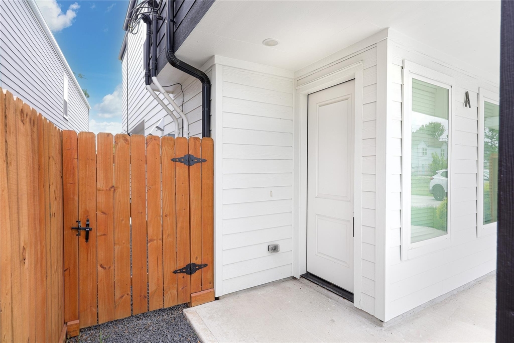 934 South Lane - Photo 3