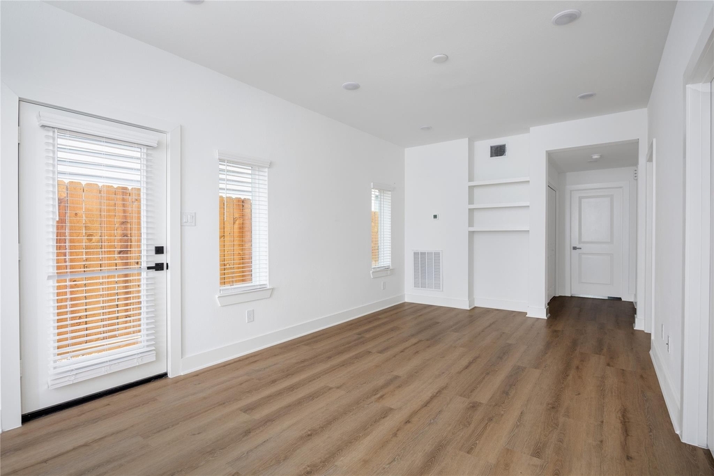 934 South Lane - Photo 14