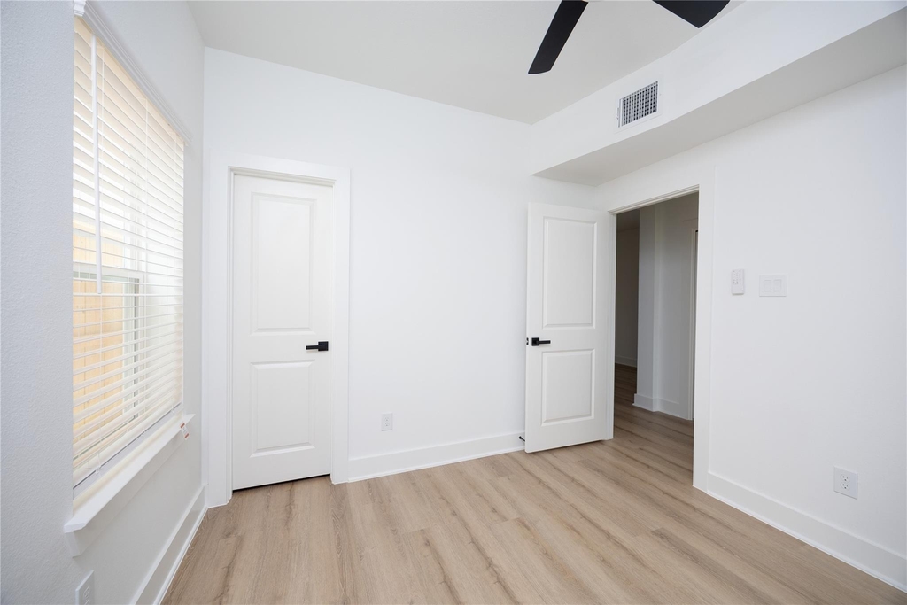 934 South Lane - Photo 20