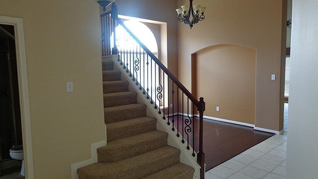 21911 Canyonwood Park Ln - Photo 2