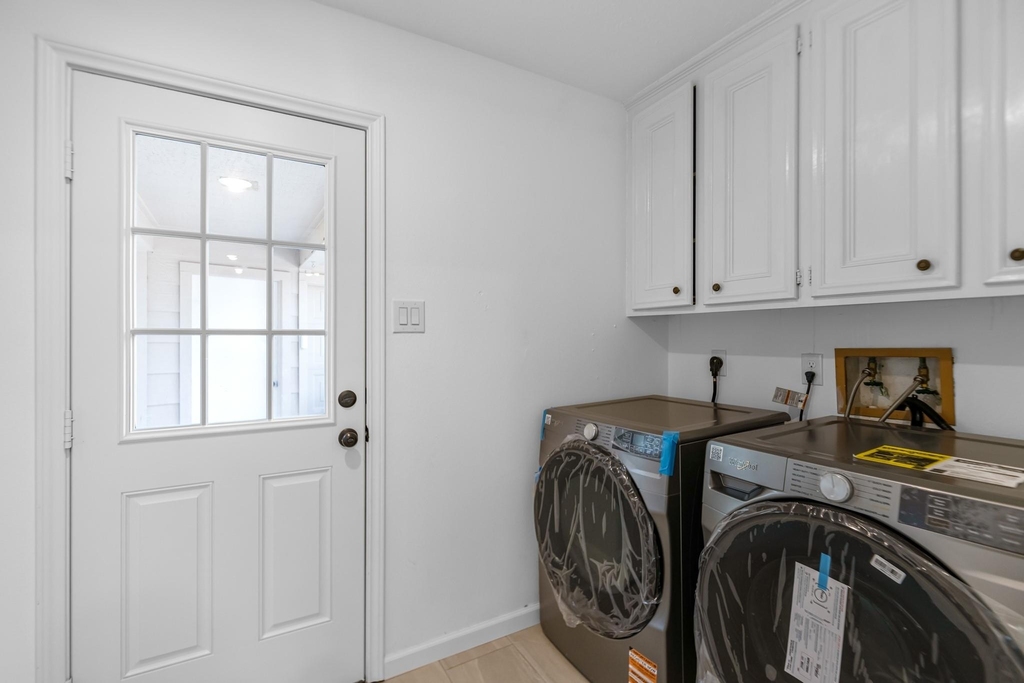 8011 Liberty Elm Court - Photo 17