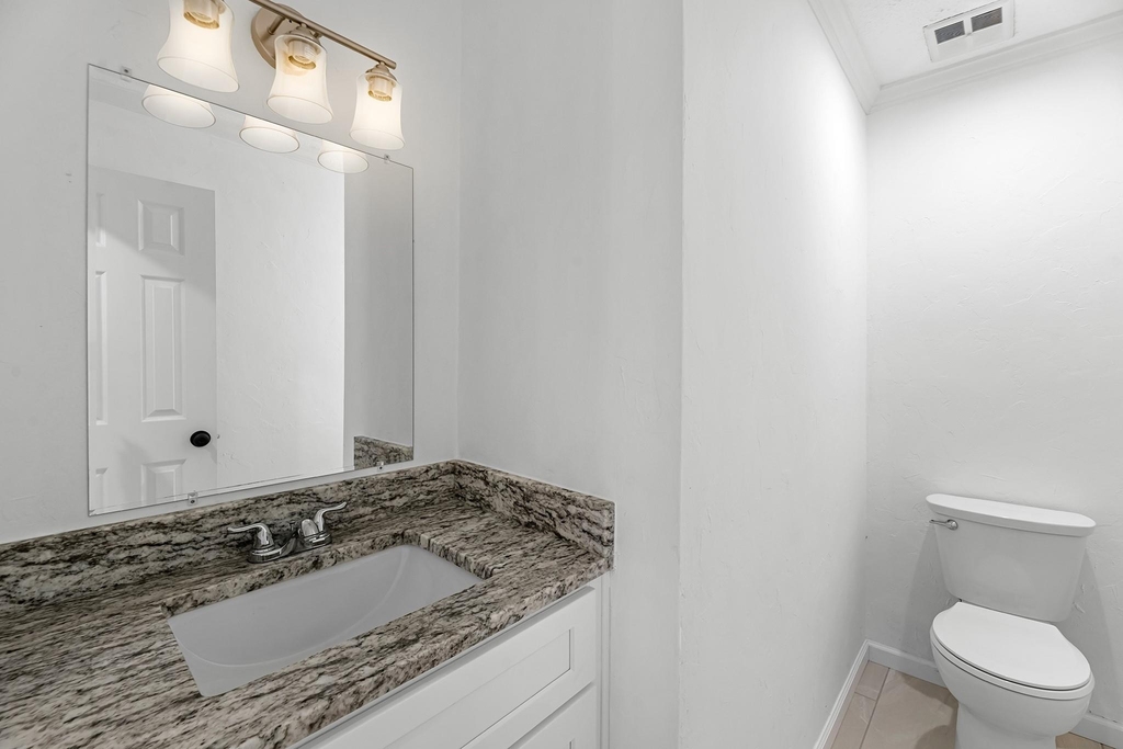 8011 Liberty Elm Court - Photo 18