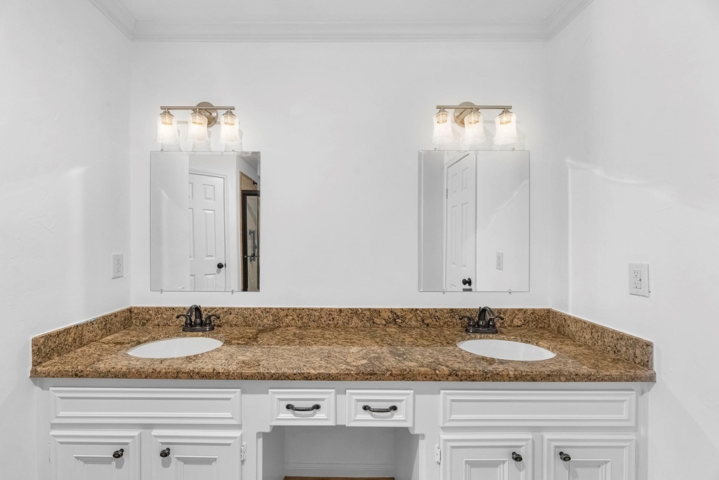 8011 Liberty Elm Court - Photo 23