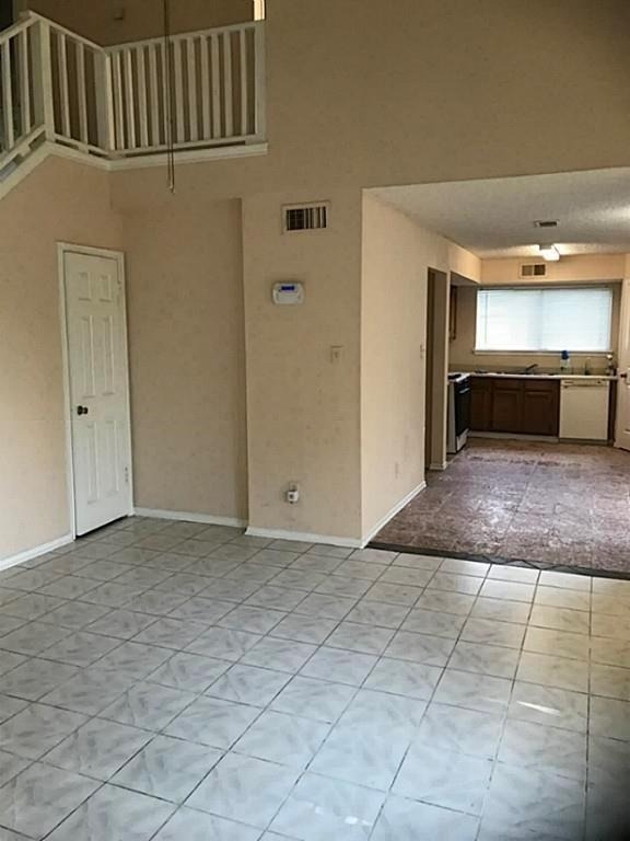8414 Grand Knolls Drive - Photo 4