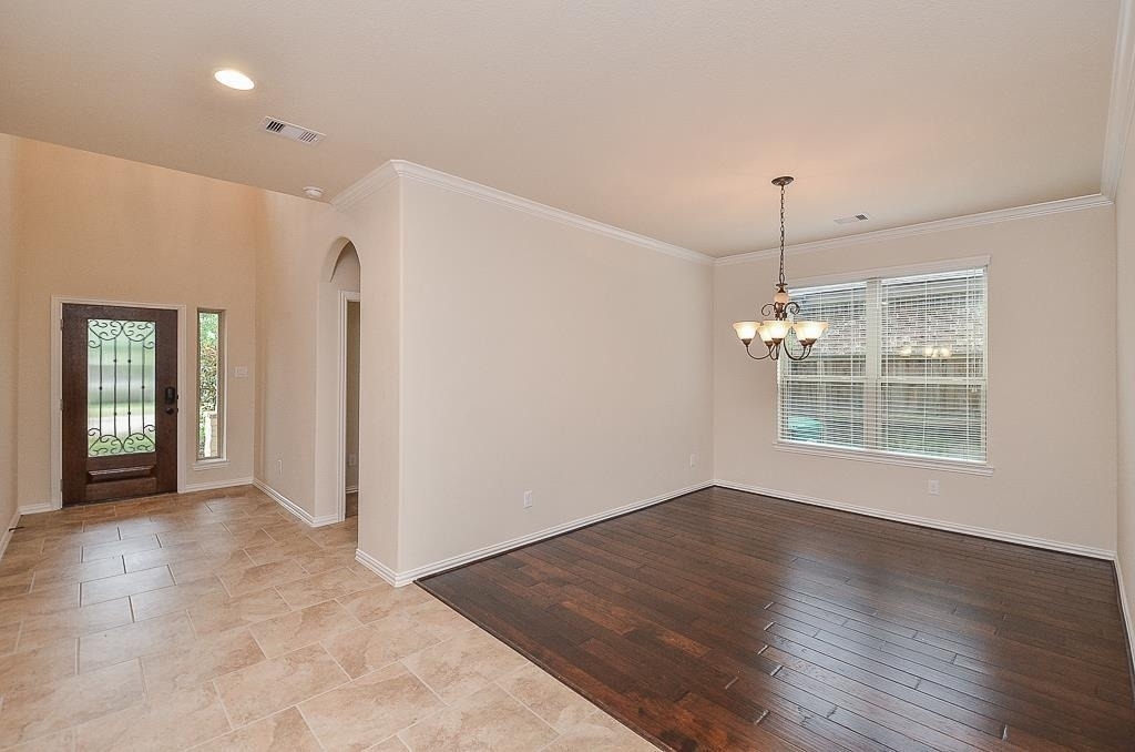 9411 Sparrow Creek Court - Photo 3