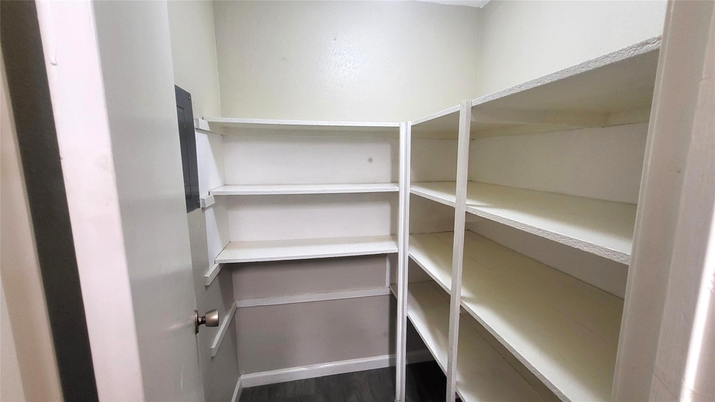 7400 Bellerive Drive - Photo 4