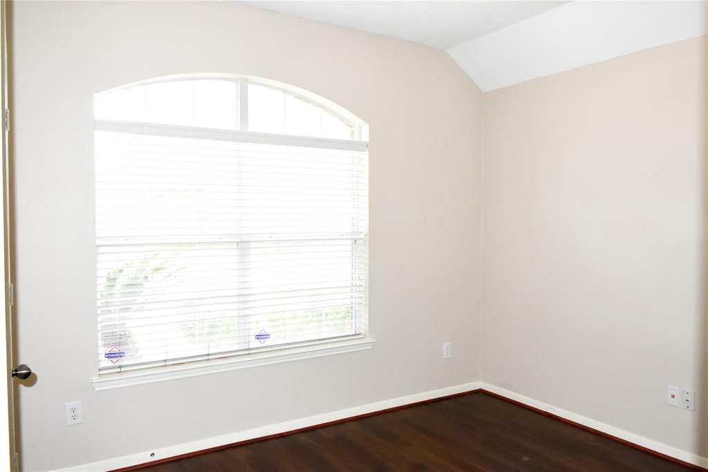 2705 Hewn Rock Way - Photo 5