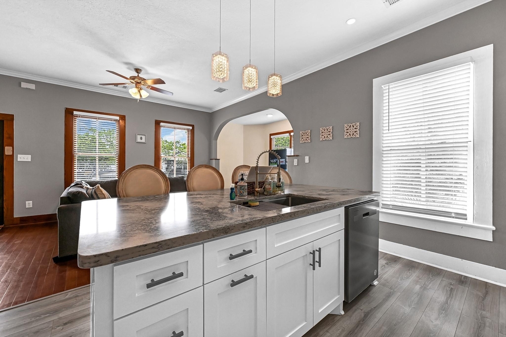 1410 17th Street - Photo 5