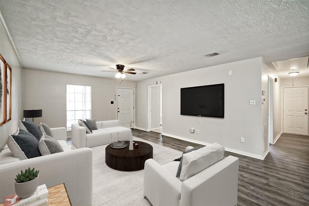 308 Lawrence Street - Photo 4