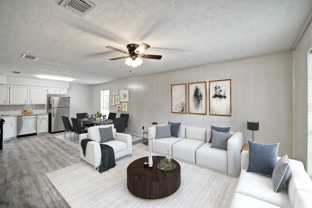 308 Lawrence Street - Photo 1