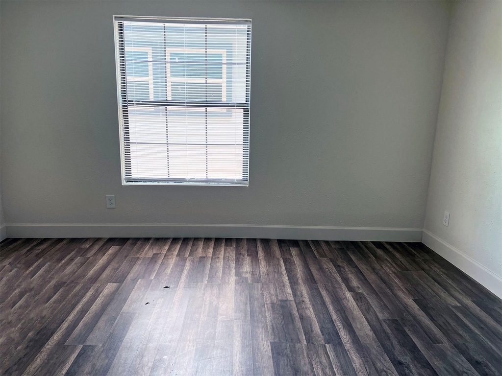 201 Eastwood Unit S4 Street - Photo 12