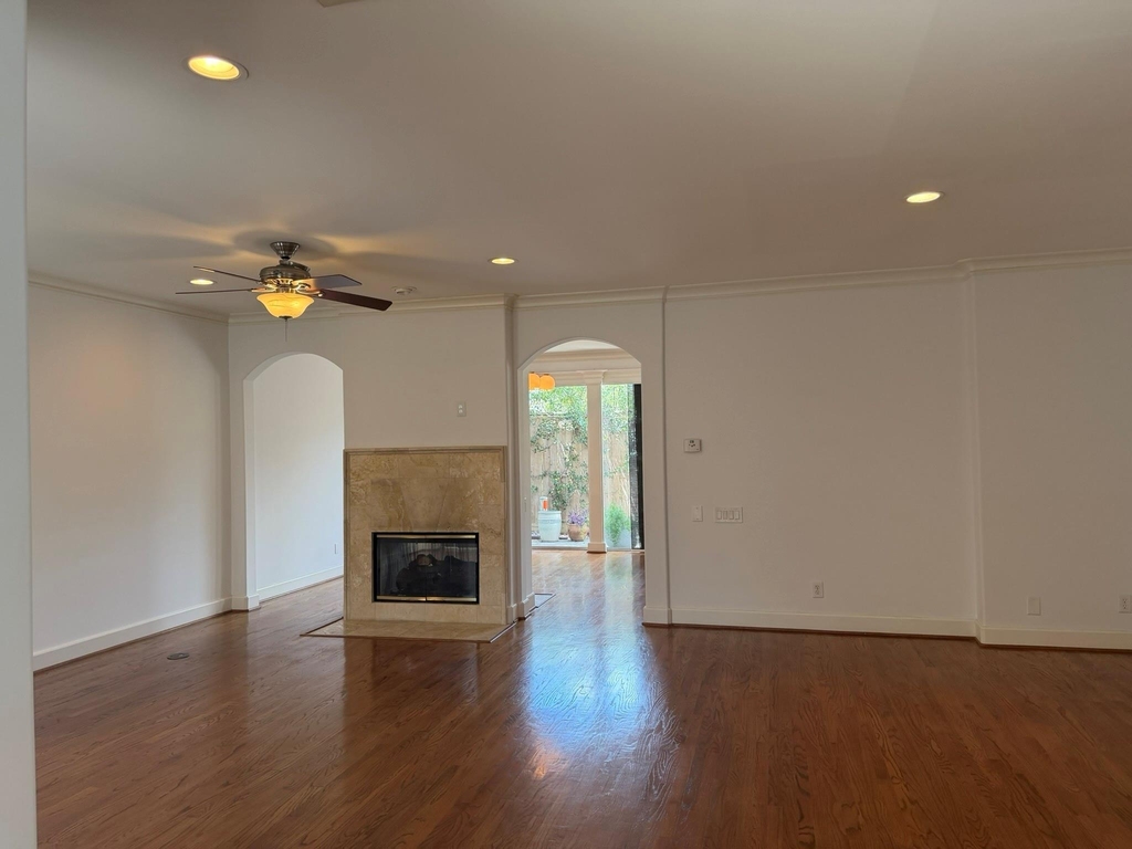 1315 Whispering Pines Drive - Photo 5