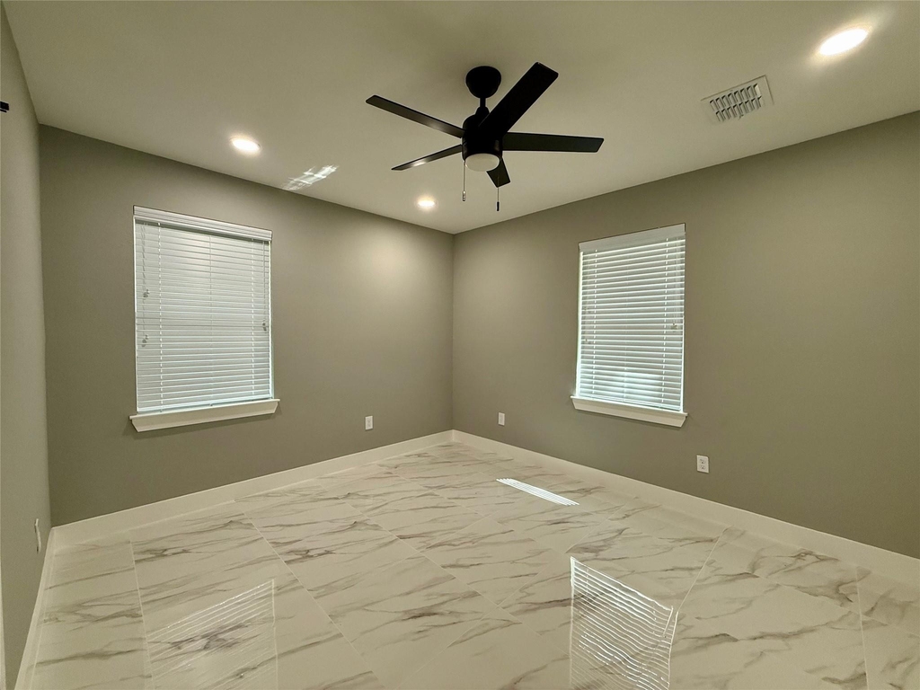 2630 De Soto Street - Photo 12