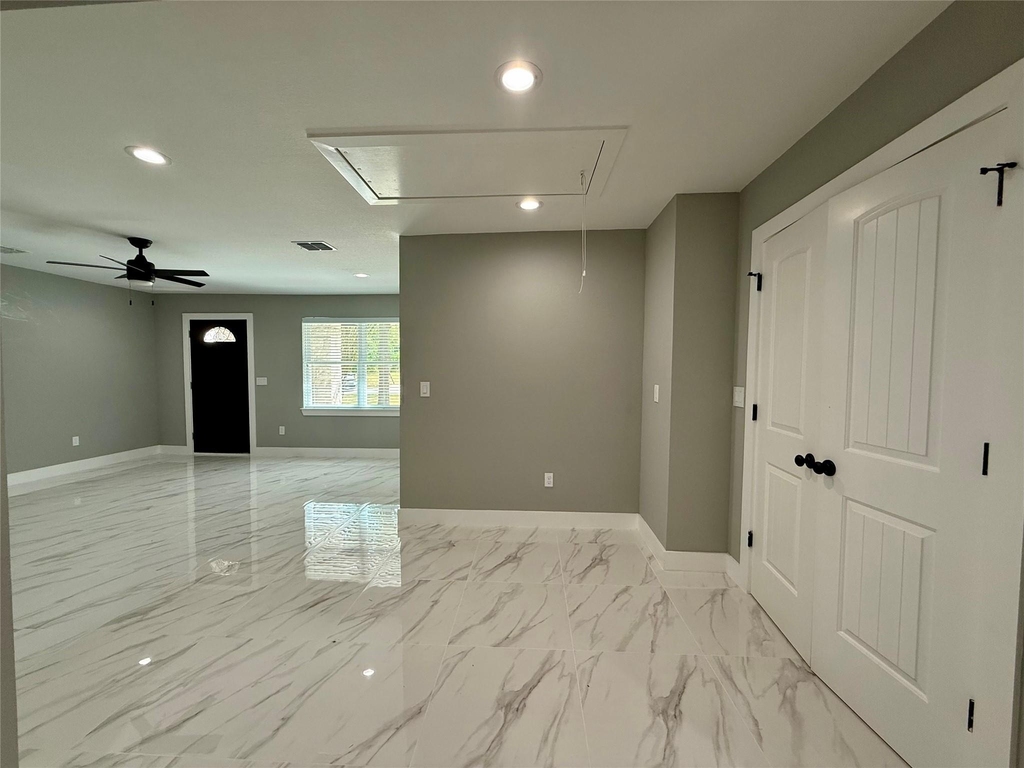 2630 De Soto Street - Photo 5