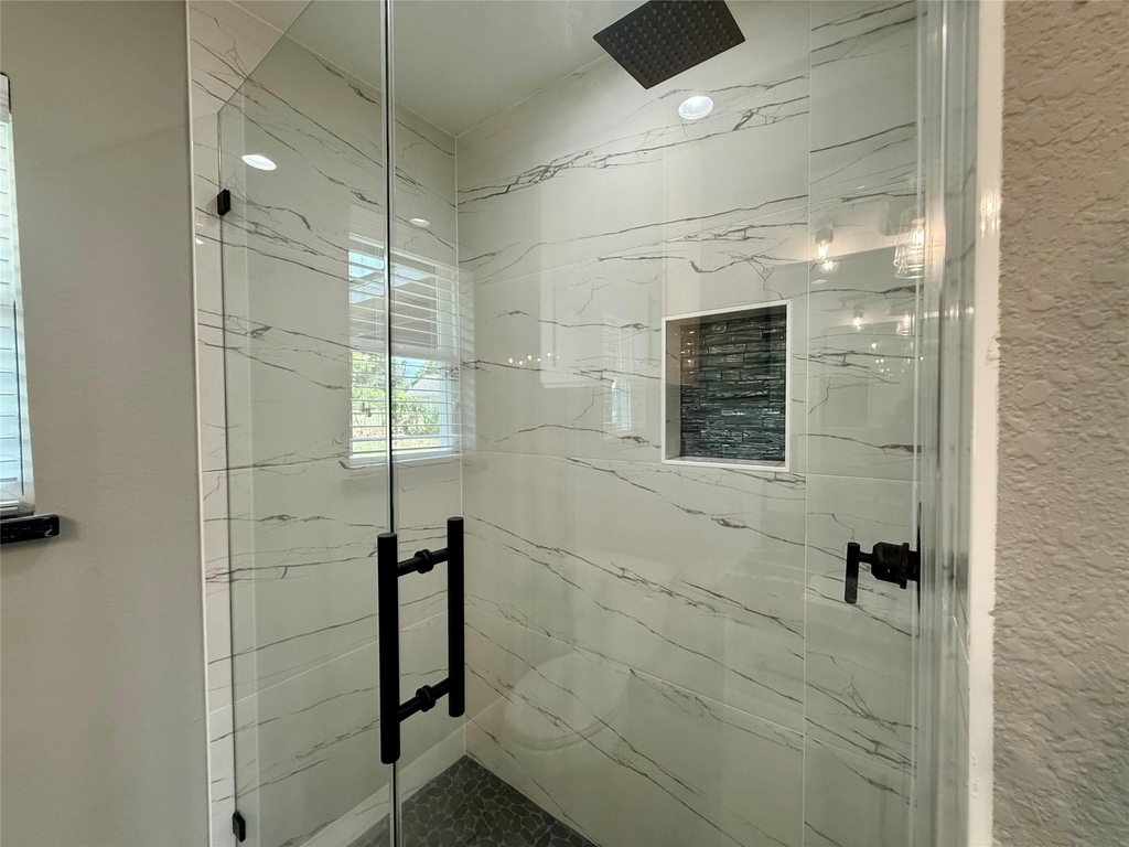 2630 De Soto Street - Photo 8