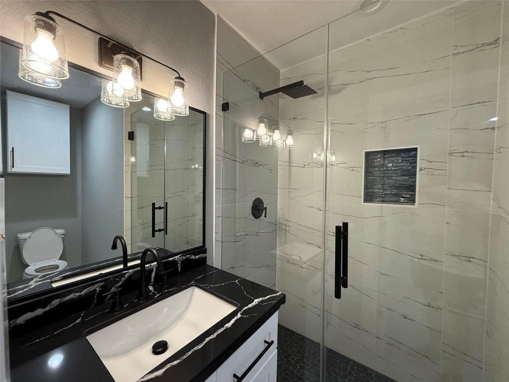 2630 De Soto Street - Photo 11