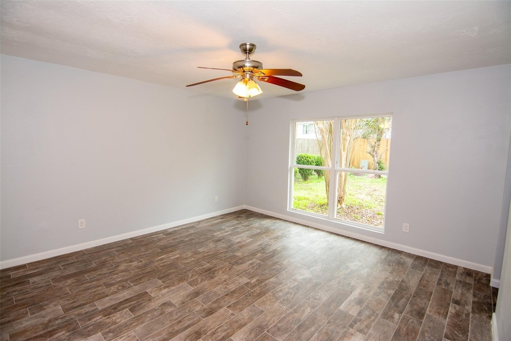 2302 Cades Cove Drive - Photo 8