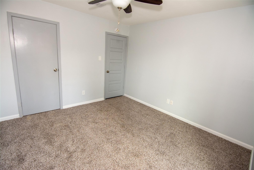 2302 Cades Cove Drive - Photo 6
