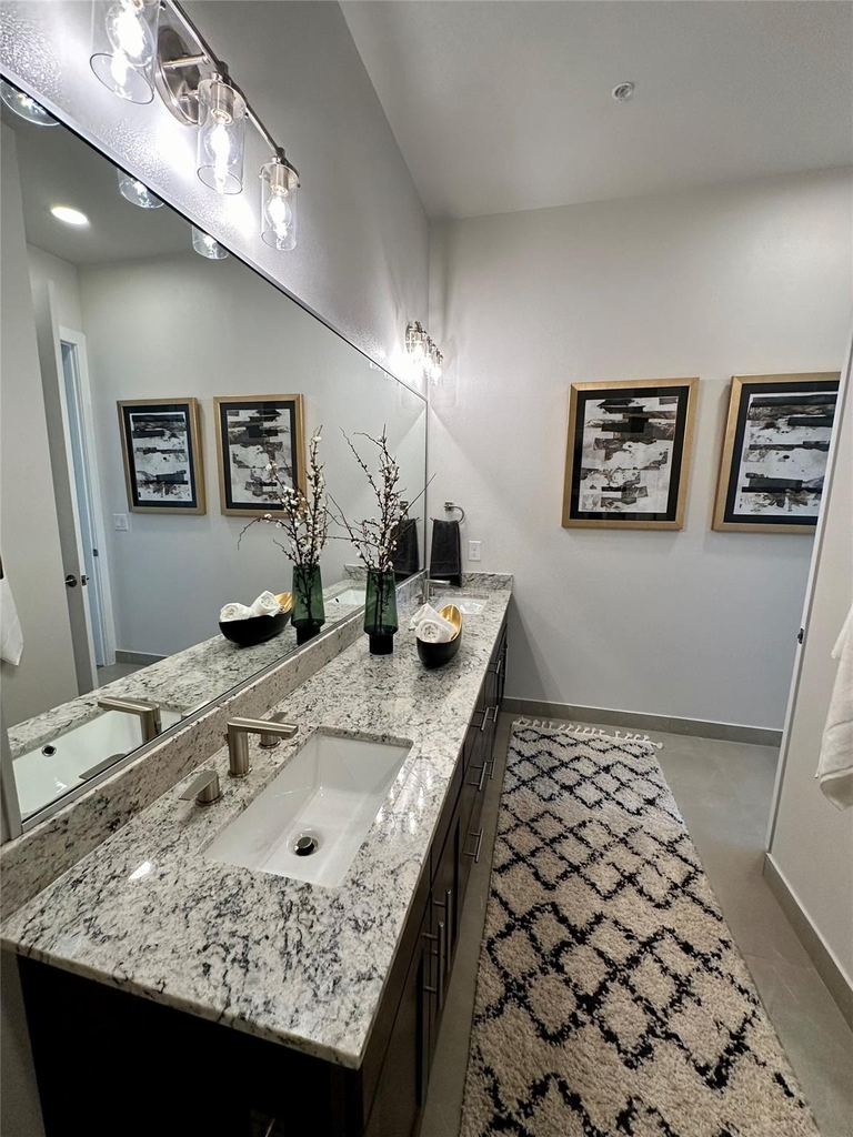 3003 Summer Street - Photo 8