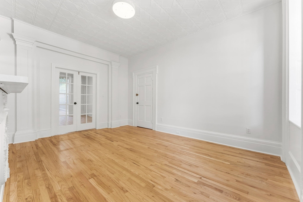 163 Bedford Avenue - Photo 5