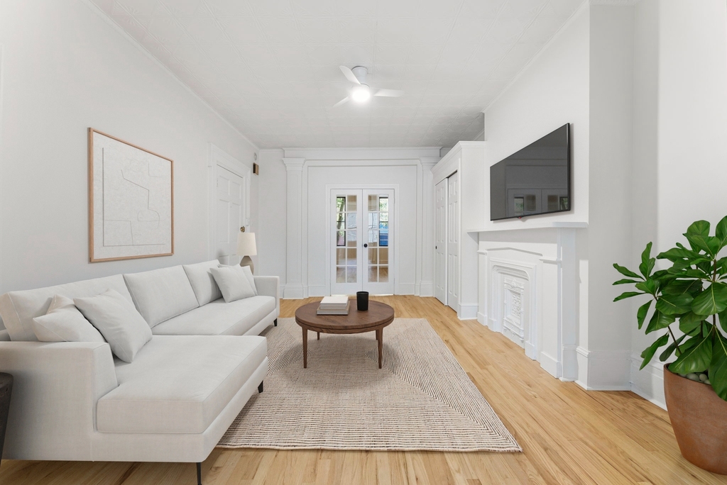 163 Bedford Avenue - Photo 2