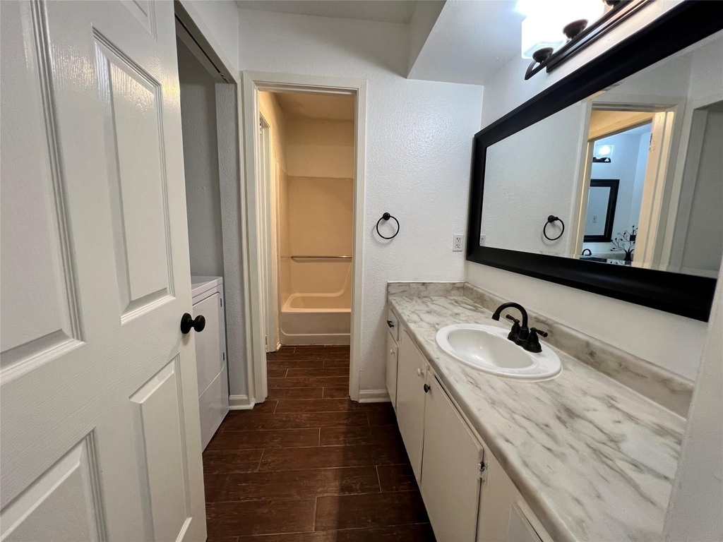 11506 Meadow Pines Court - Photo 8