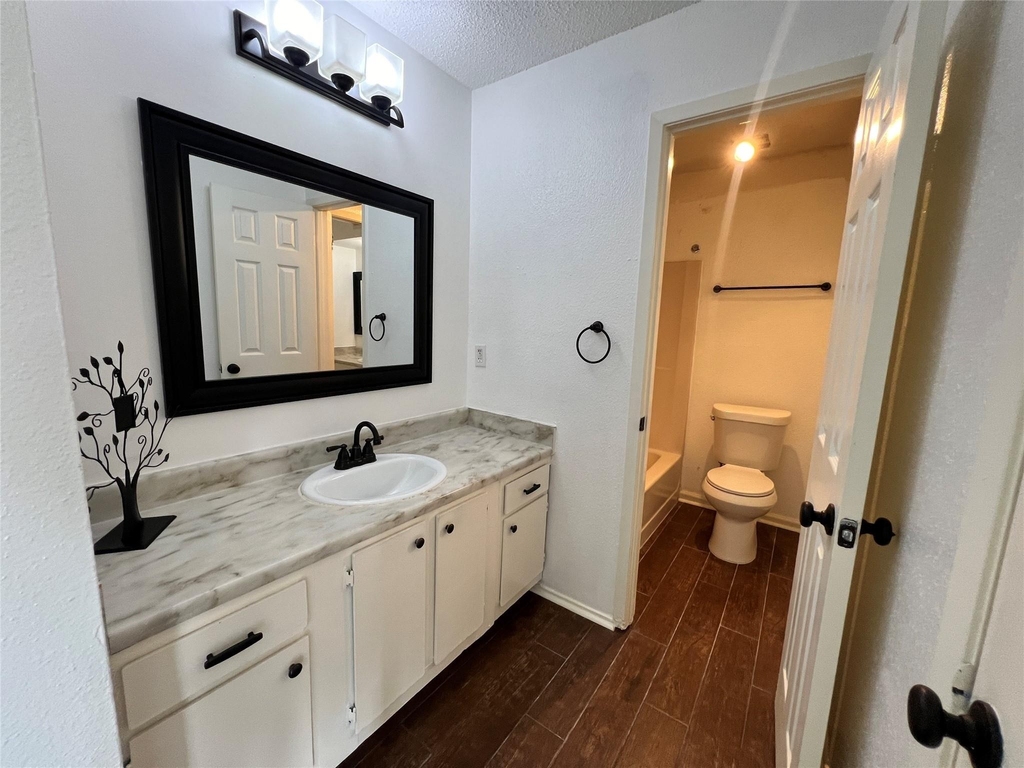 11506 Meadow Pines Court - Photo 11