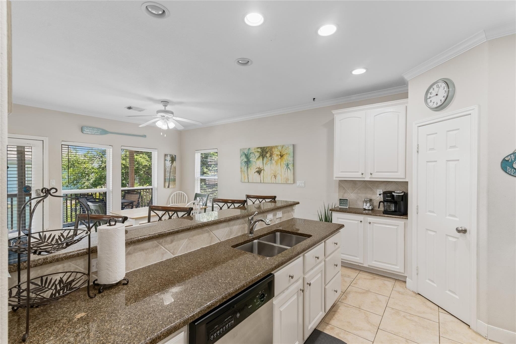 13819 Mutiny Lane - Photo 32