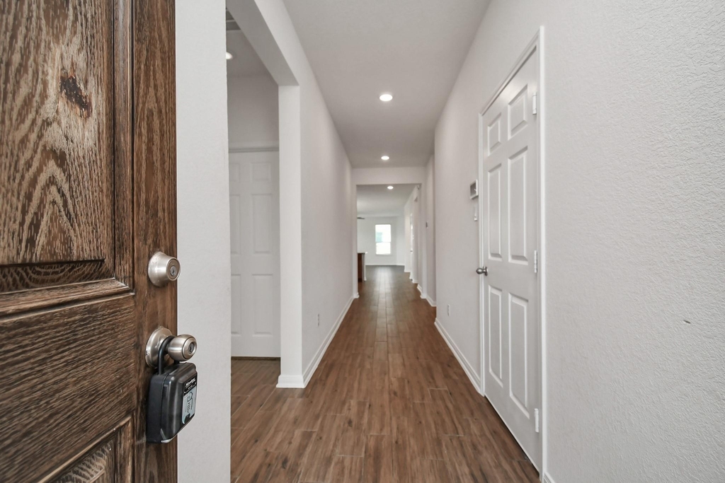 10326 Mount Winchell Drive - Photo 7