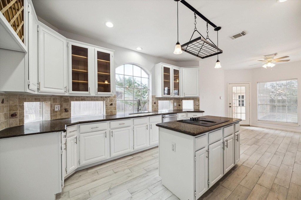2715 Oakland Drive - Photo 10