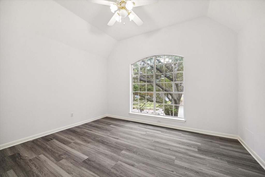 2715 Oakland Drive - Photo 20