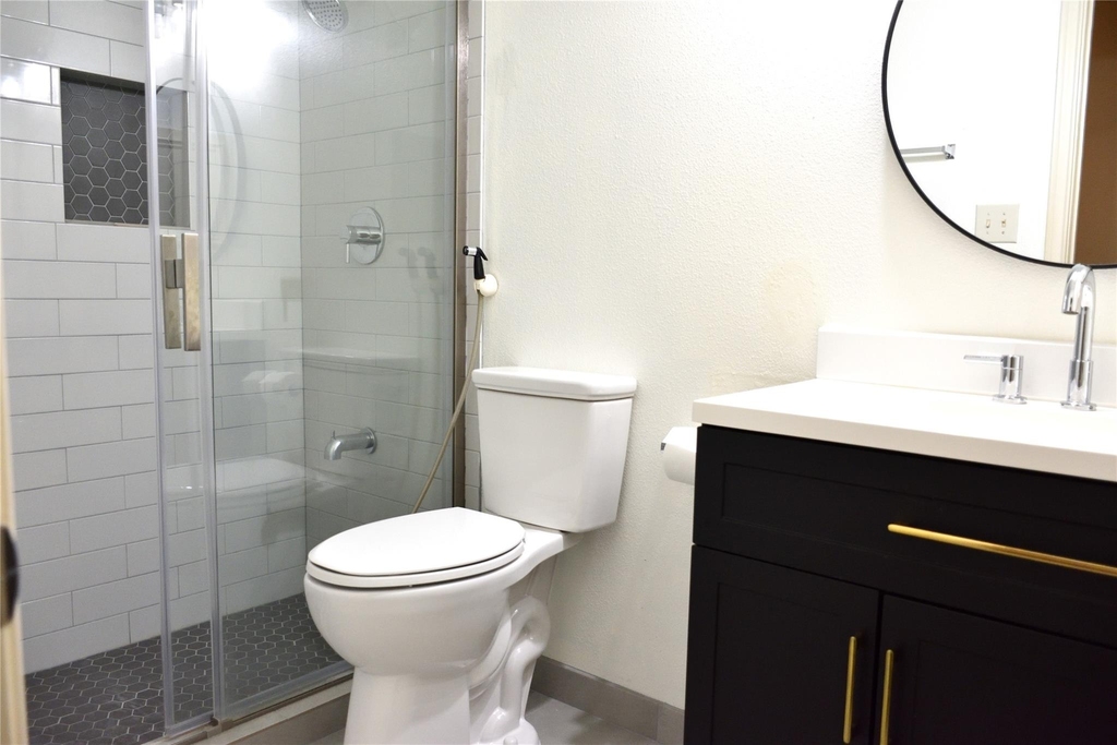 5106 Autumn Rose Lane - Photo 16