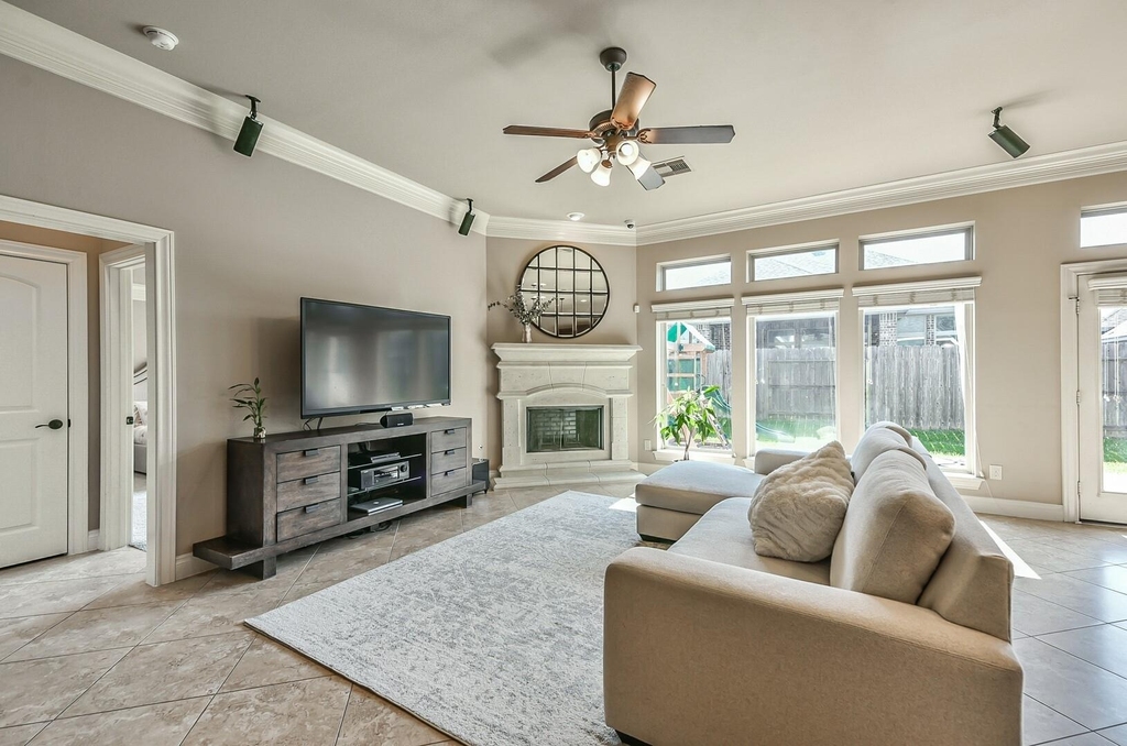10323 Belvamera Road - Photo 6