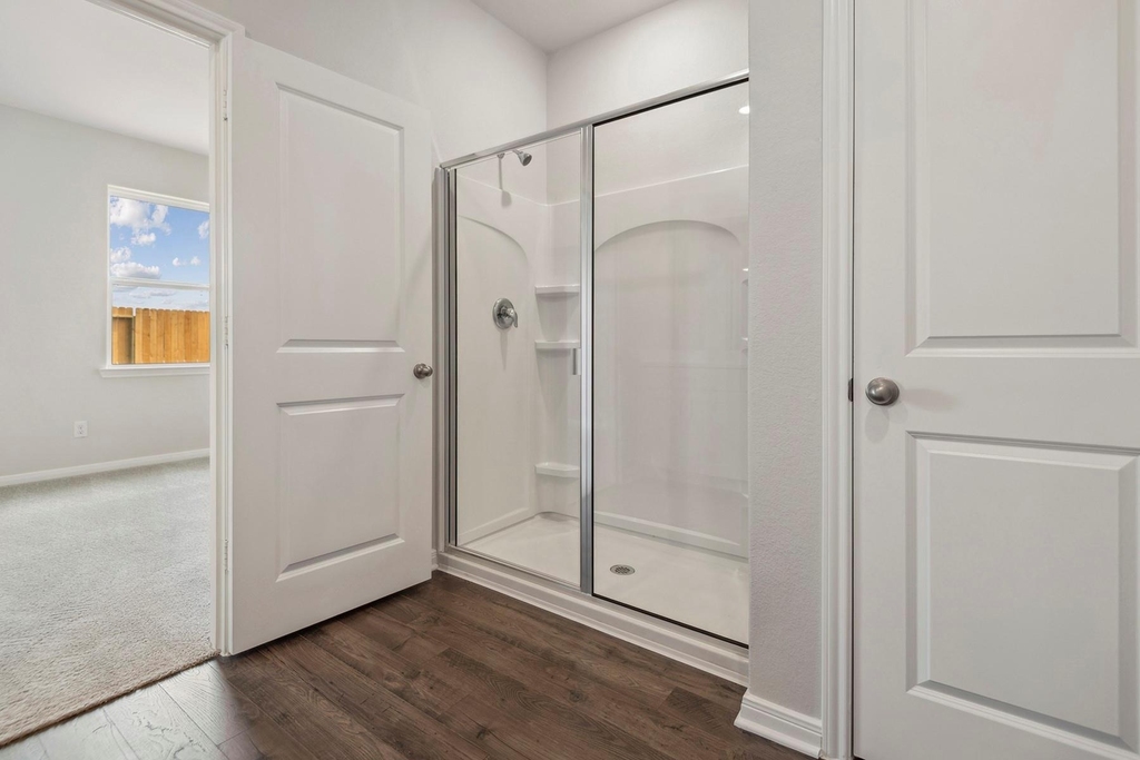 15858 Berry Hill Drive - Photo 11