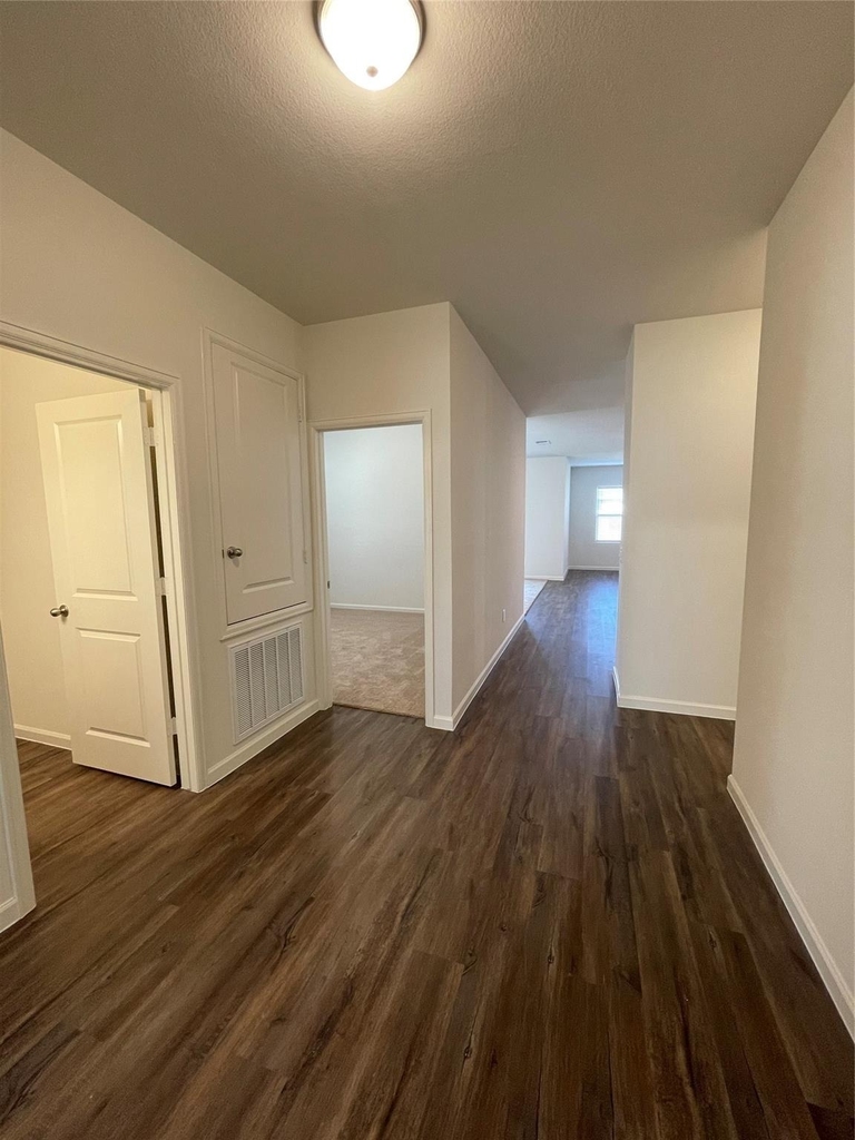 10084 Pappas Drive - Photo 1