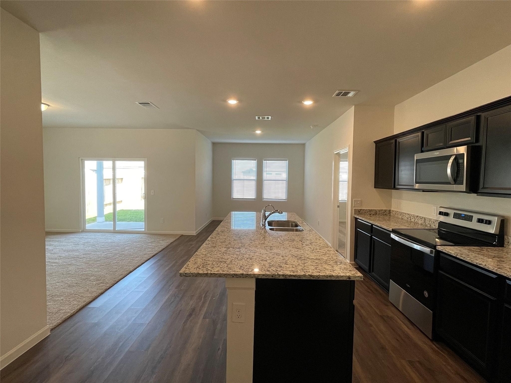 10084 Pappas Drive - Photo 3
