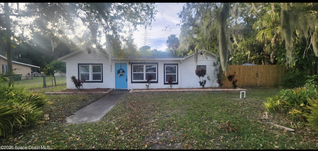 321 Sagamore Street - Photo 0