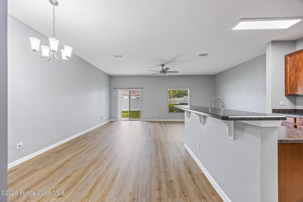 2745 Revolution Street - Photo 7