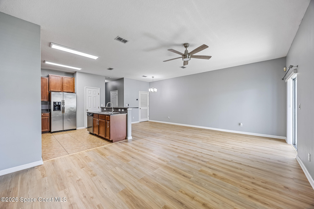 2745 Revolution Street - Photo 8