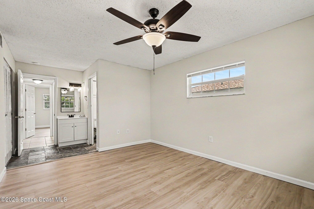3135 Shady Dell Lane - Photo 6