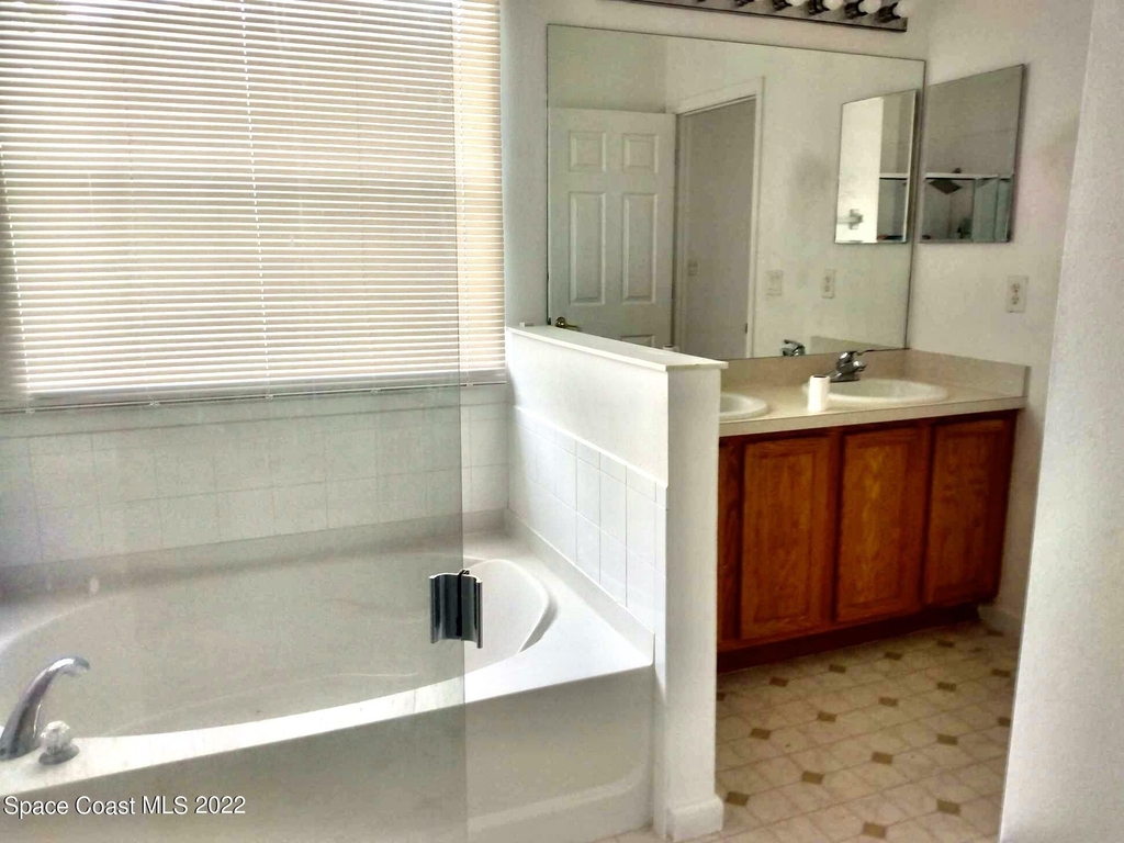 1387 Ginza Road Nw - Photo 10