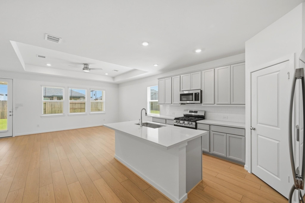 9743 Avalon View Drive - Photo 15